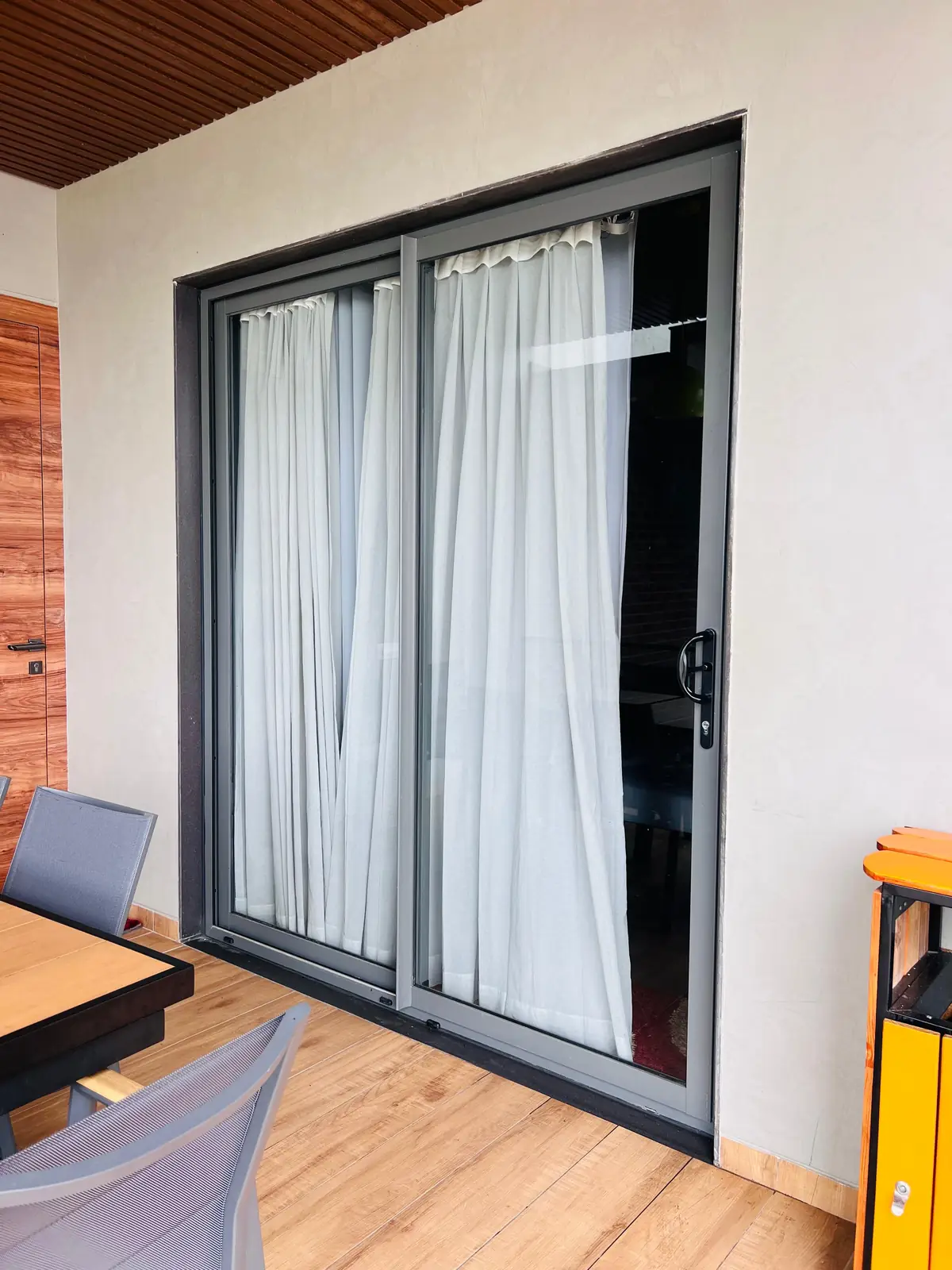 Sliding Door — OMR Villa